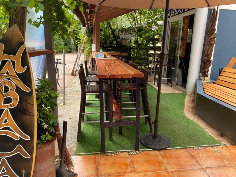 Aissatou Beach Resort Balabag  Bagian luar foto