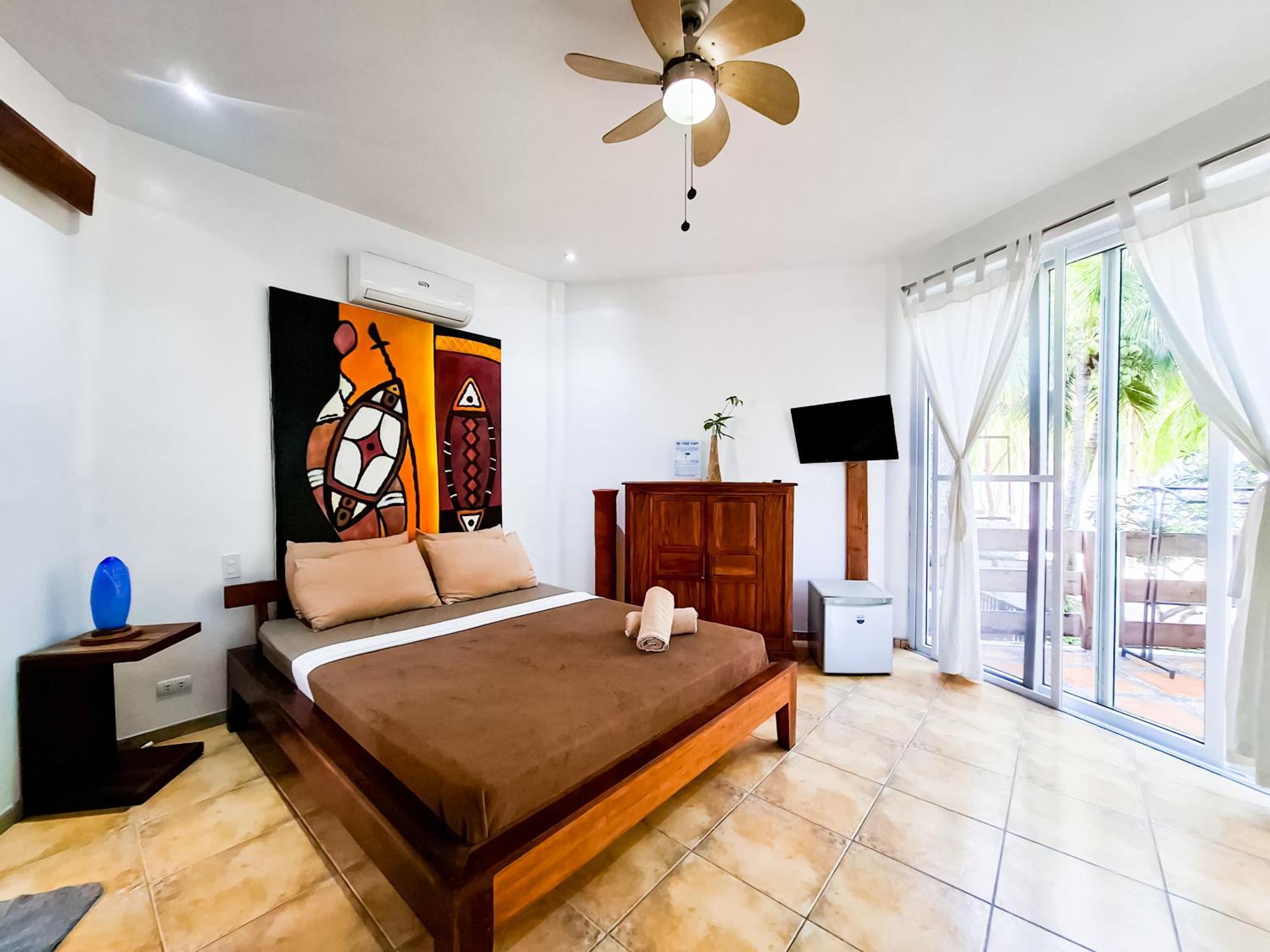 Aissatou Beach Resort Balabag  Bagian luar foto