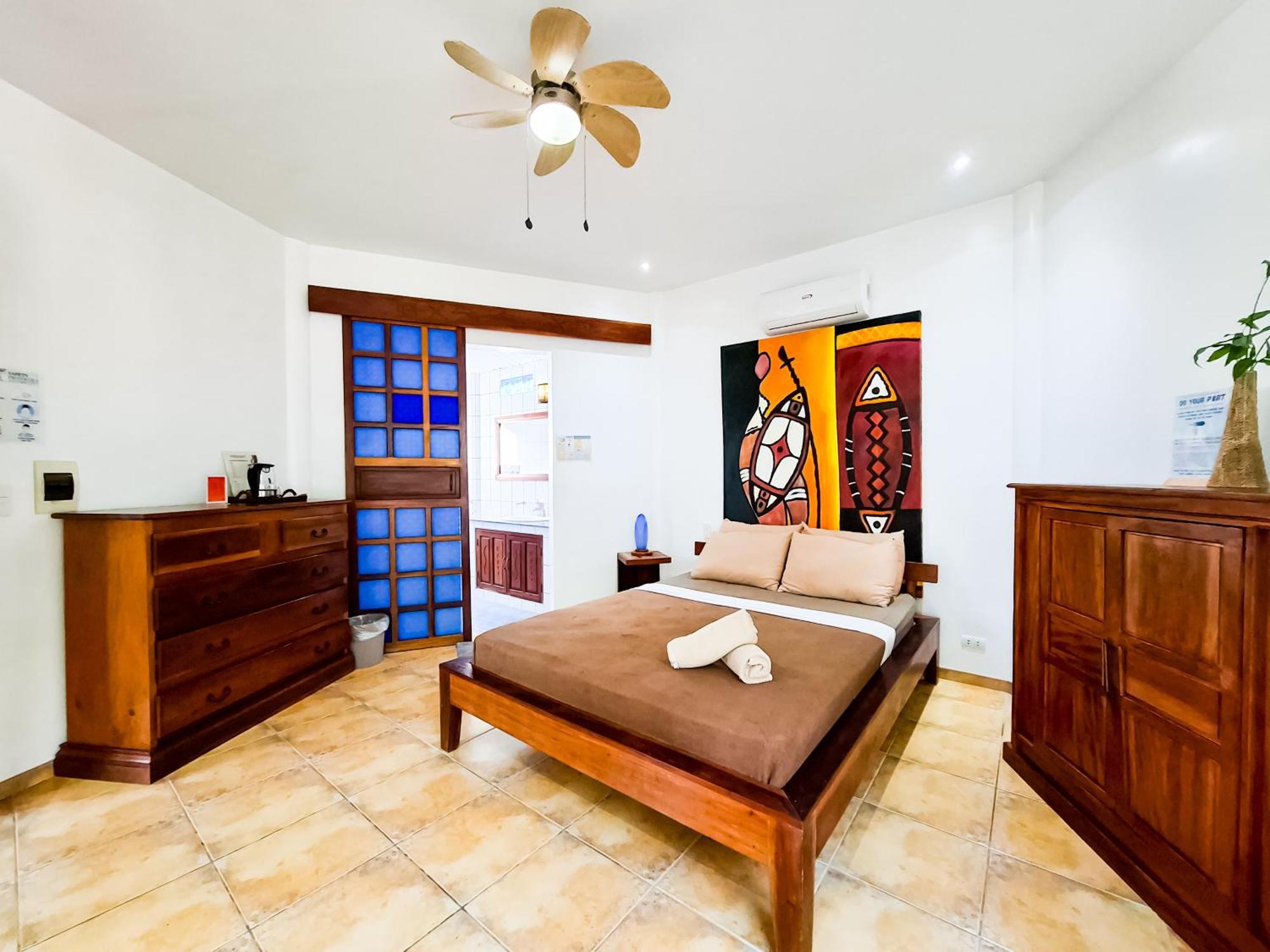 Aissatou Beach Resort Balabag  Bagian luar foto