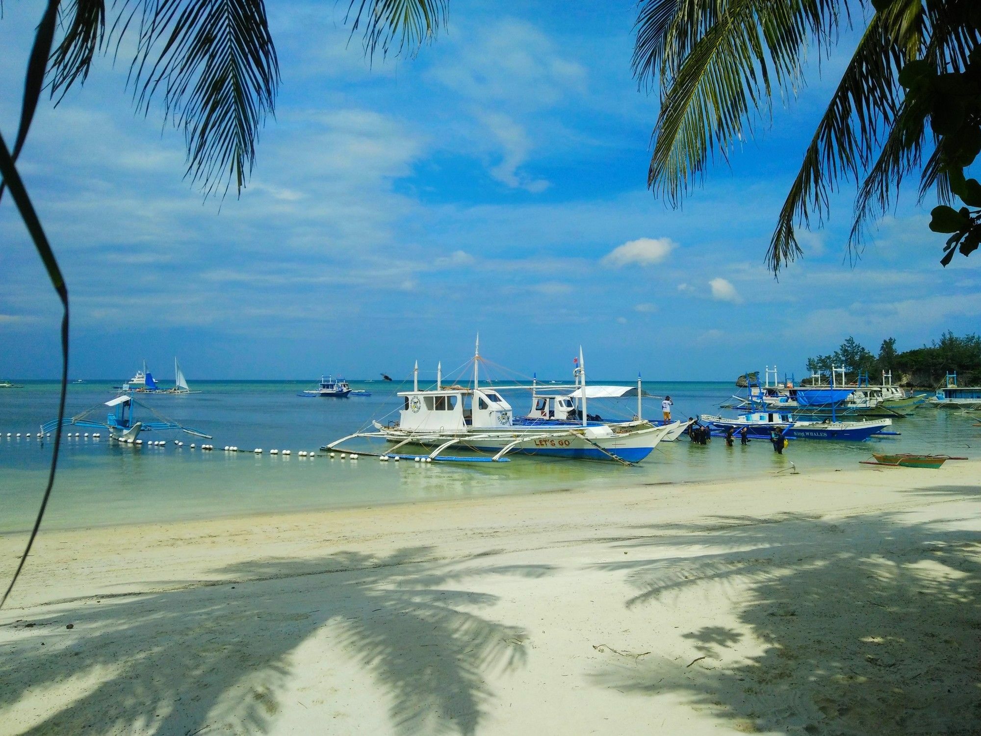 Aissatou Beach Resort Balabag  Bagian luar foto